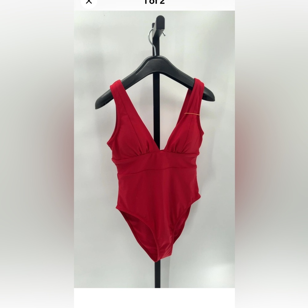 Quince swimsuit small